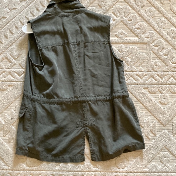 Sanctuary Olive Green Sleeveless Vest - Picture 6 of 6